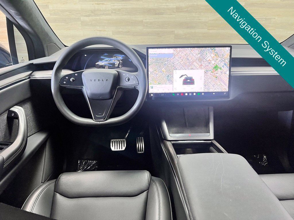 Used 2024 Tesla Model X AWD/4WD image 2