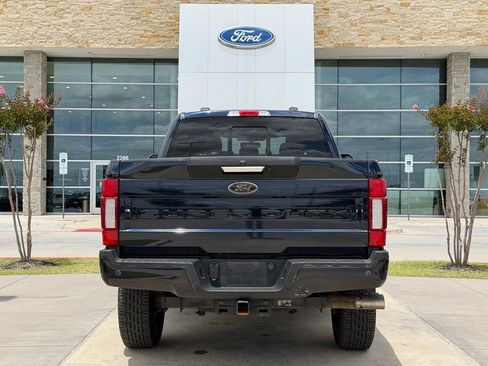 Used 2022 Ford F250 Lariat w/ Black Appearance Package AWD/4WD image 21