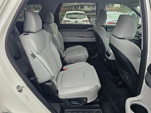 Used 2023 Hyundai Palisade SEL image 27