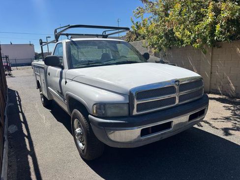 Used 2001 Dodge Ram 2500 Truck 2WD Regular Cab image 1