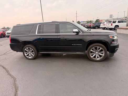 Used 2017 Chevrolet Suburban Premier AWD/4WD image 2