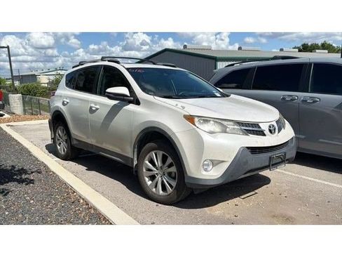 Used 2014 Toyota RAV4 Limited w/ Technology Package FWD image 3