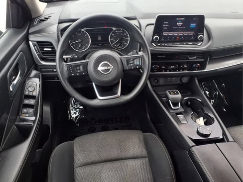 Used 2024 Nissan Rogue SV AWD/4WD image 4