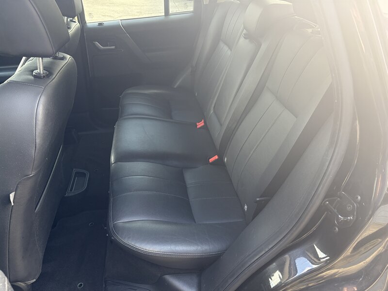 Used 2014 Land Rover LR2 AWD/4WD image 10