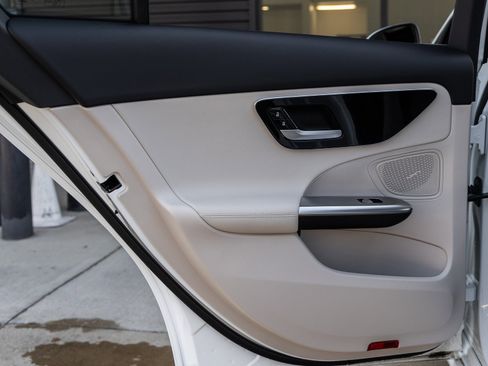 Used 2023 Mercedes-Benz C 300 Sedan image 29