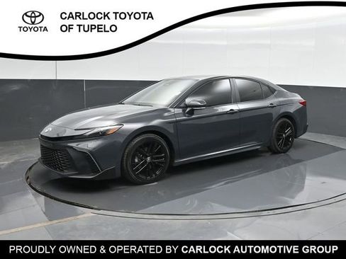 Used 2025 Toyota Camry SE w/ Multimedia Upgrade Package FWD image 1
