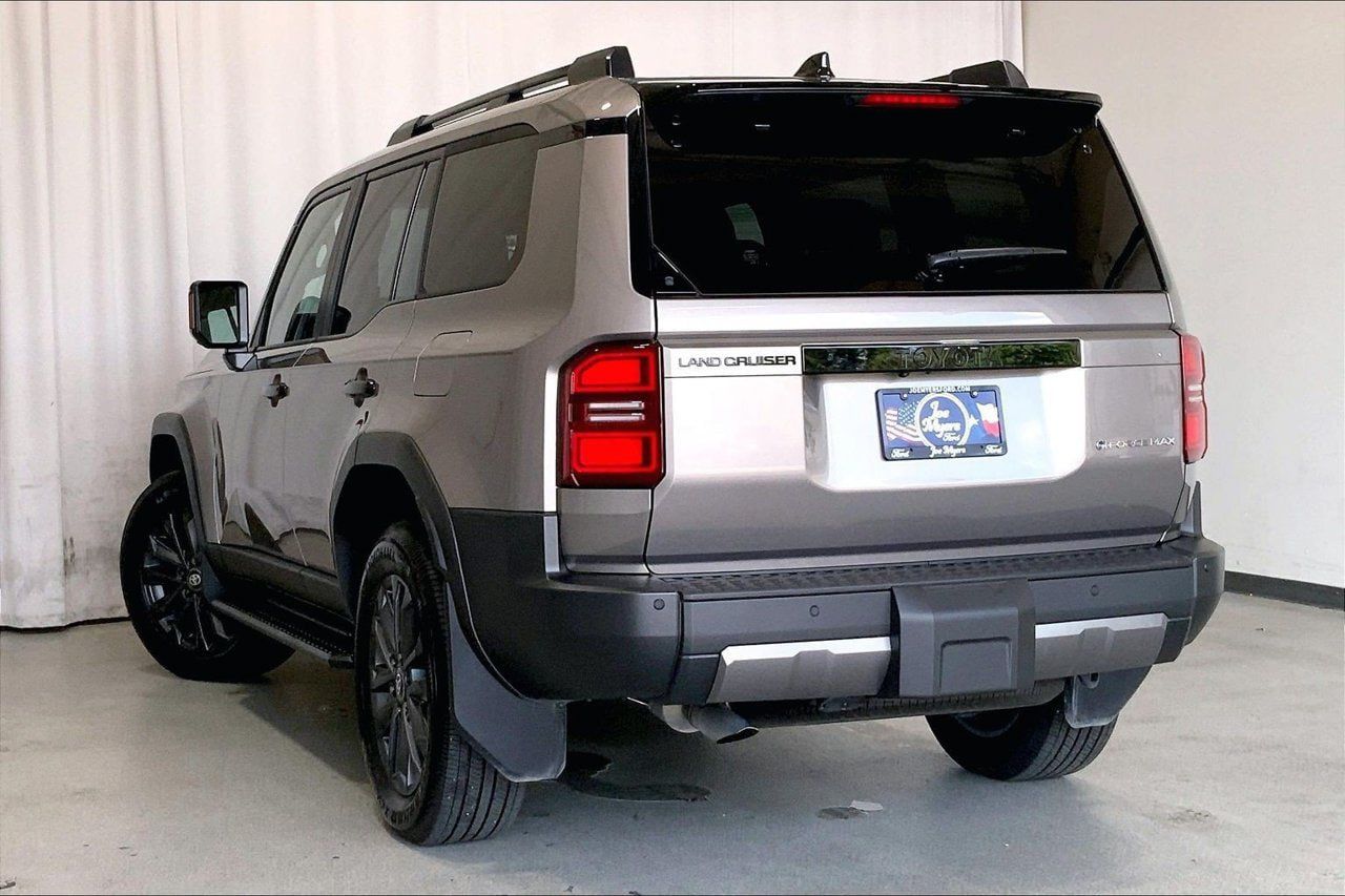 Used 2026 Toyota Land Cruiser w/ Premium Package AWD/4WD image 10