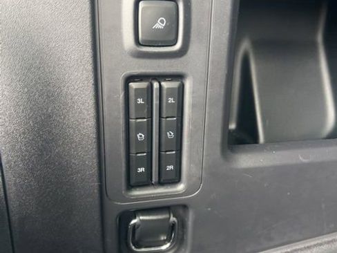 Used 2025 Ford Expedition Tremor AWD/4WD image 15