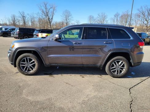Used 2019 Jeep Grand Cherokee Laredo w/ Security & Convenience Group image 6