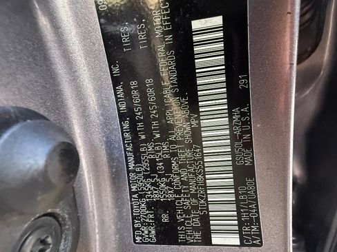 Used 2019 Toyota Highlander XLE FWD image 27