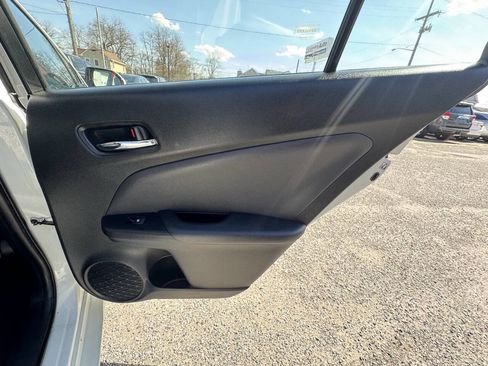 Used 2017 Toyota Prius Prime Plus image 34