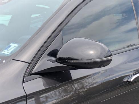 Used 2026 Mercedes-Benz E 450 4MATIC Sedan image 11