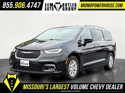 Used 2022 Chrysler Pacifica Touring-L