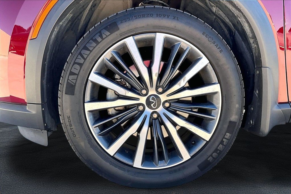 Used 2023 INFINITI QX60 Sensory w/ Vision Package AWD/4WD image 9