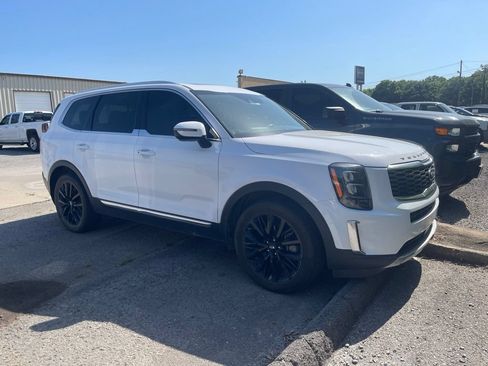 Used 2021 Kia Telluride EX w/ EX Premium Package FWD image 6