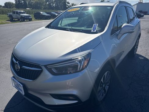 Used 2019 Buick Encore Essence image 3