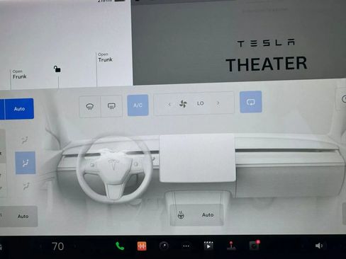 Used 2023 Tesla Model 3 Standard Range image 18