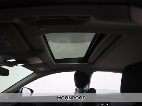 Used 2024 Honda Accord EX image 3