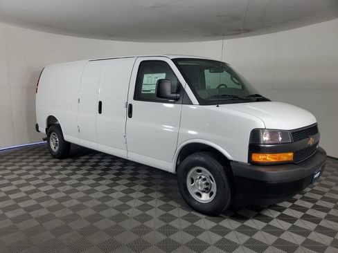New 2026 Chevrolet Express 3500 Extended w/ Driver Convenience Package RWD image 3