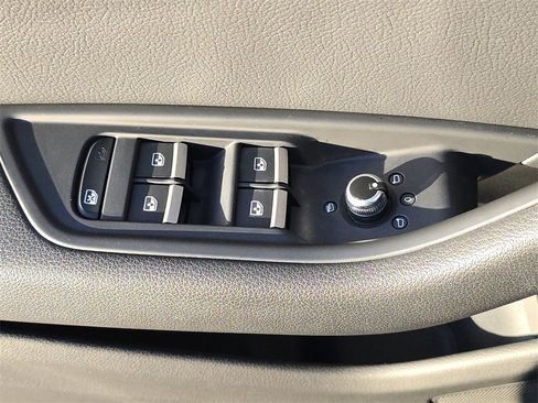 Used 2019 Audi A4 2.0T Premium image 22