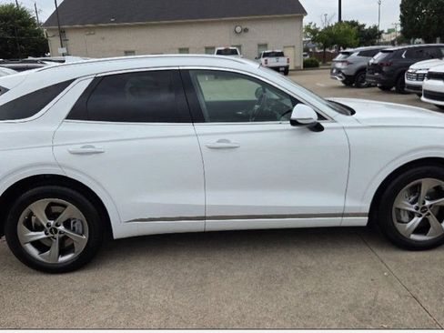 Used 2026 Genesis GV70 2.5T AWD/4WD image 9