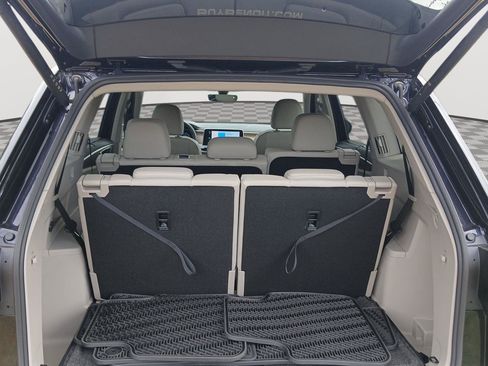 Used 2024 Volkswagen Atlas SE image 9