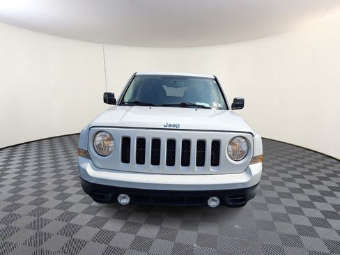 Used 2016 Jeep Patriot Sport w/ Power Value Group AWD/4WD image 2