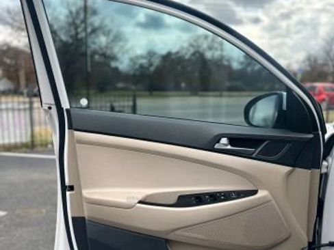 Used 2016 Hyundai Tucson Sport image 14