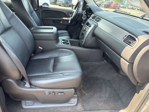 Used 2013 Chevrolet Silverado 1500 LTZ w/ LTZ Plus Package AWD/4WD image 13