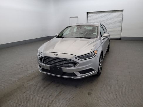 Used 2019 Ford Fusion SEL FWD image 15