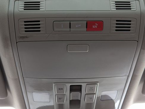 Used 2023 Volkswagen Jetta SE image 24