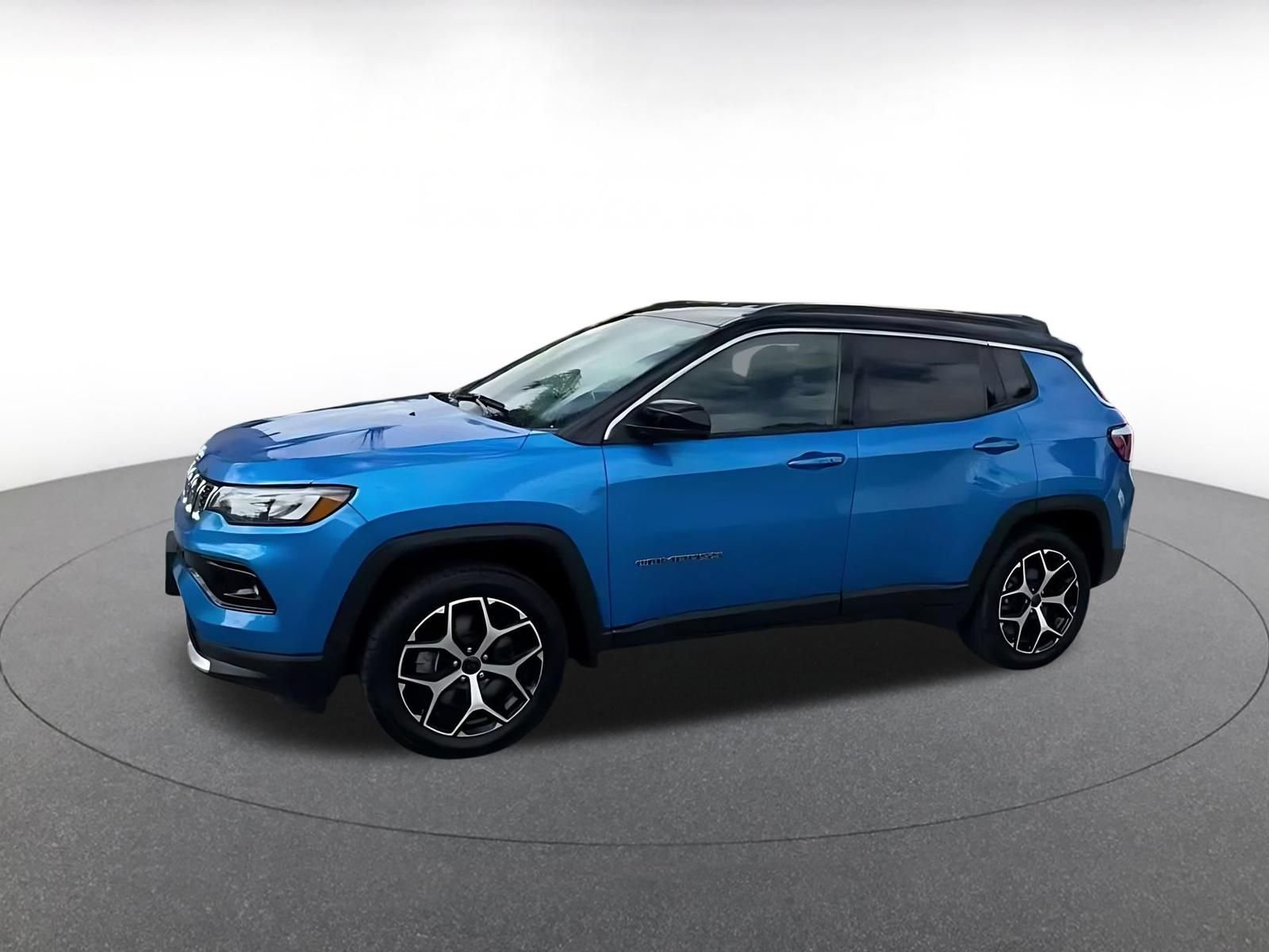 Used 2025 Jeep Compass Limited AWD/4WD image 8
