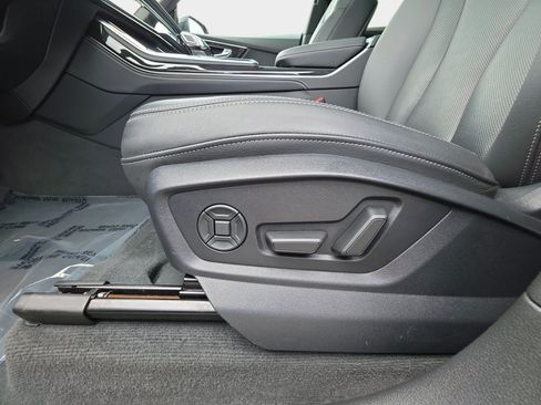 Used 2024 Audi Q8 Premium Plus AWD/4WD image 29