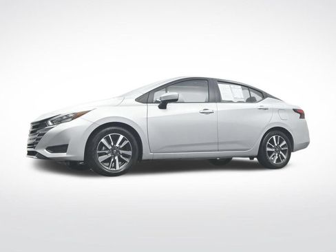 Used 2025 Nissan Versa SV FWD image 36