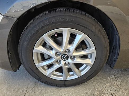 Used 2014 MAZDA MAZDA3 i Touring FWD image 10