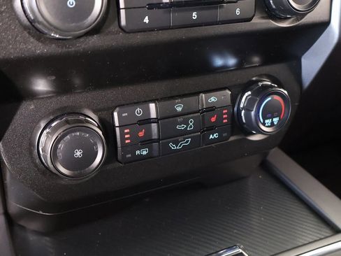 Used 2019 Ford F150 XLT w/ Equipment Group 302A Luxury image 8