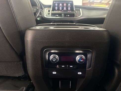 Used 2021 GMC Yukon XL SLT AWD/4WD image 19