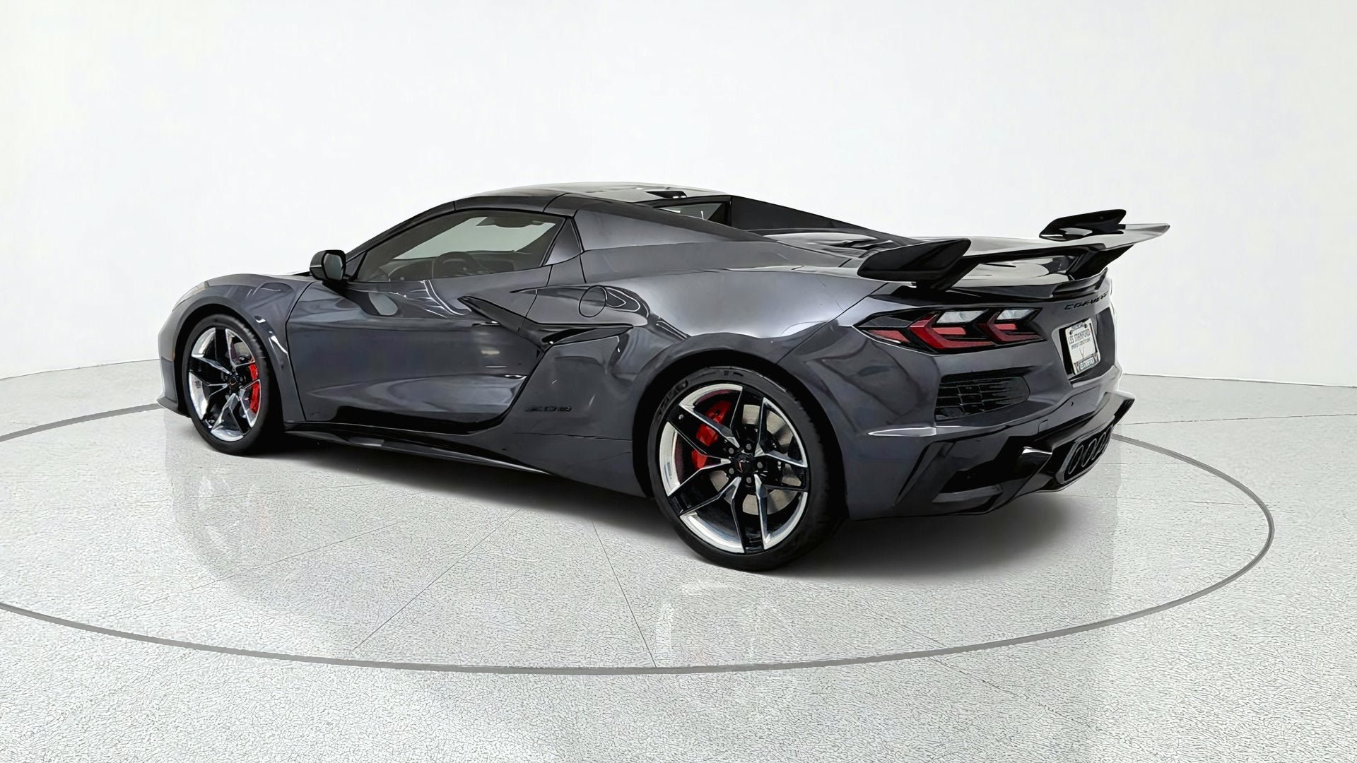 New 2027 Chevrolet Corvette Z06 w/ Stealth Interior Trim Package RWD image 3
