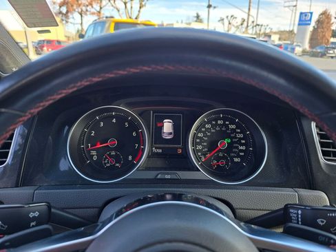 Used 2015 Volkswagen GTI Autobahn image 23