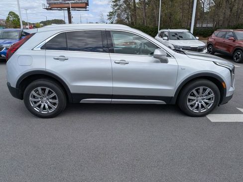 Used 2020 Cadillac XT4 Premium Luxury image 2