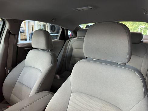 Used 2024 Chevrolet Malibu LT image 5