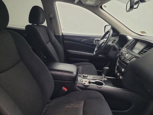Used 2019 Nissan Pathfinder SV AWD/4WD image 21