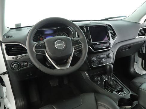 Used 2022 Jeep Cherokee Limited AWD/4WD image 2