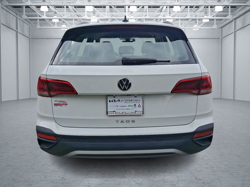 Used 2024 Volkswagen Taos S FWD image 8