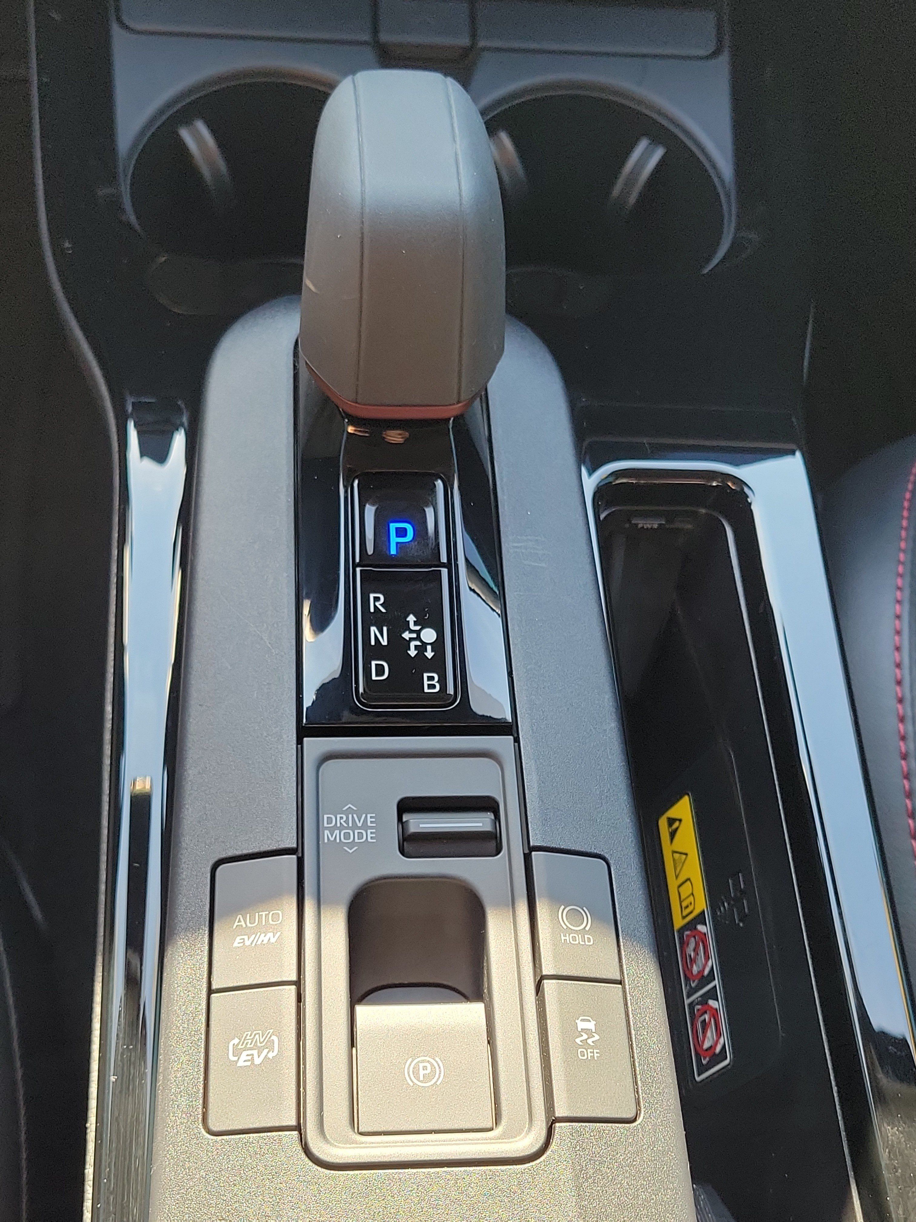 Used 2026 Toyota Prius Plug-In Hybrid FWD image 24