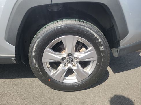 Certified 2025 Toyota RAV4 XLE AWD/4WD image 10