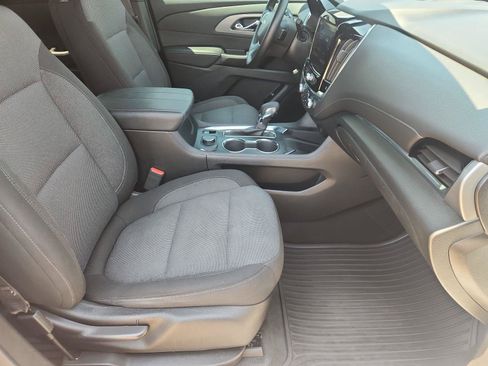 Used 2023 Chevrolet Traverse LT FWD image 26