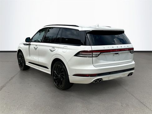 Used 2022 Lincoln Aviator Reserve w/ Equipment Group 201A image 5