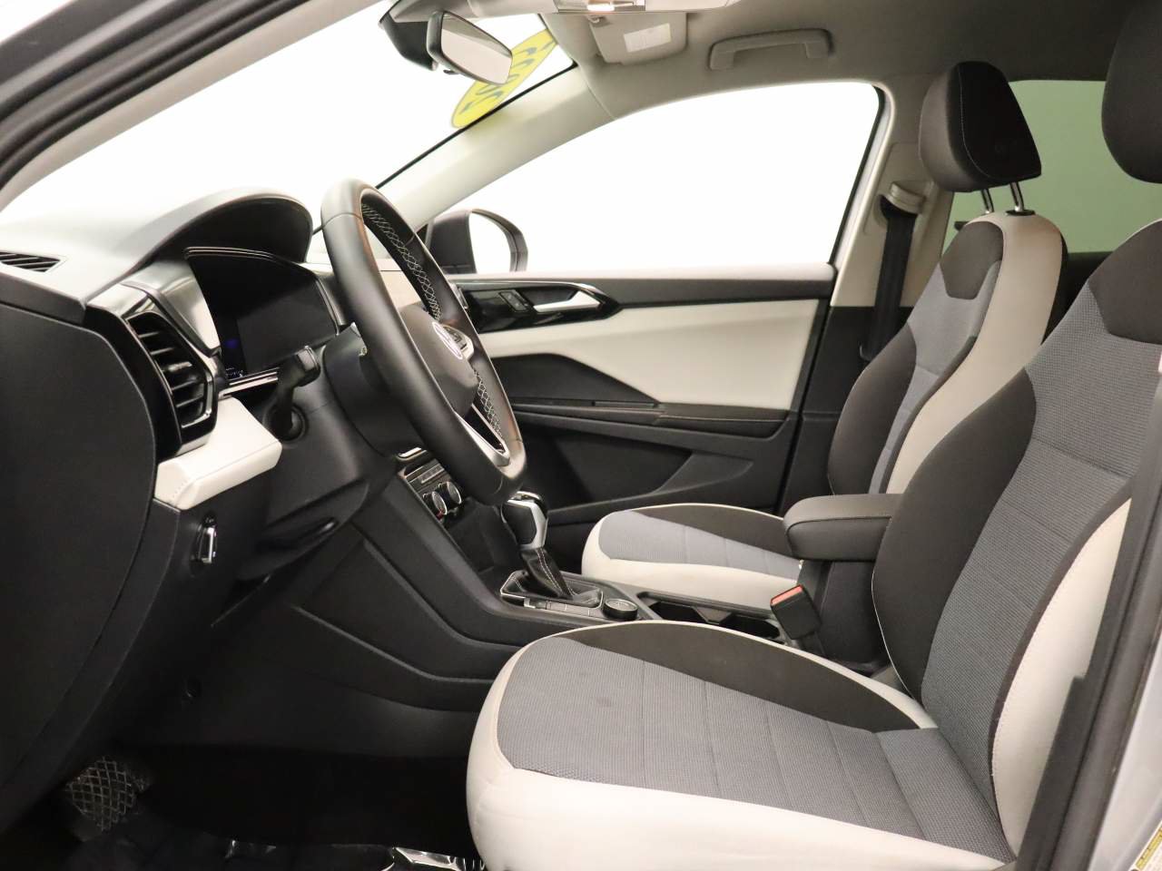 Certified 2025 Volkswagen Taos S AWD/4WD image 16