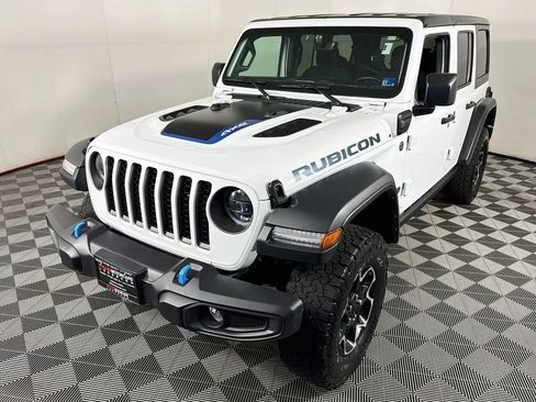 Used 2023 Jeep Wrangler Unlimited Rubicon 4xe w/ Dual Top Group AWD/4WD image 3